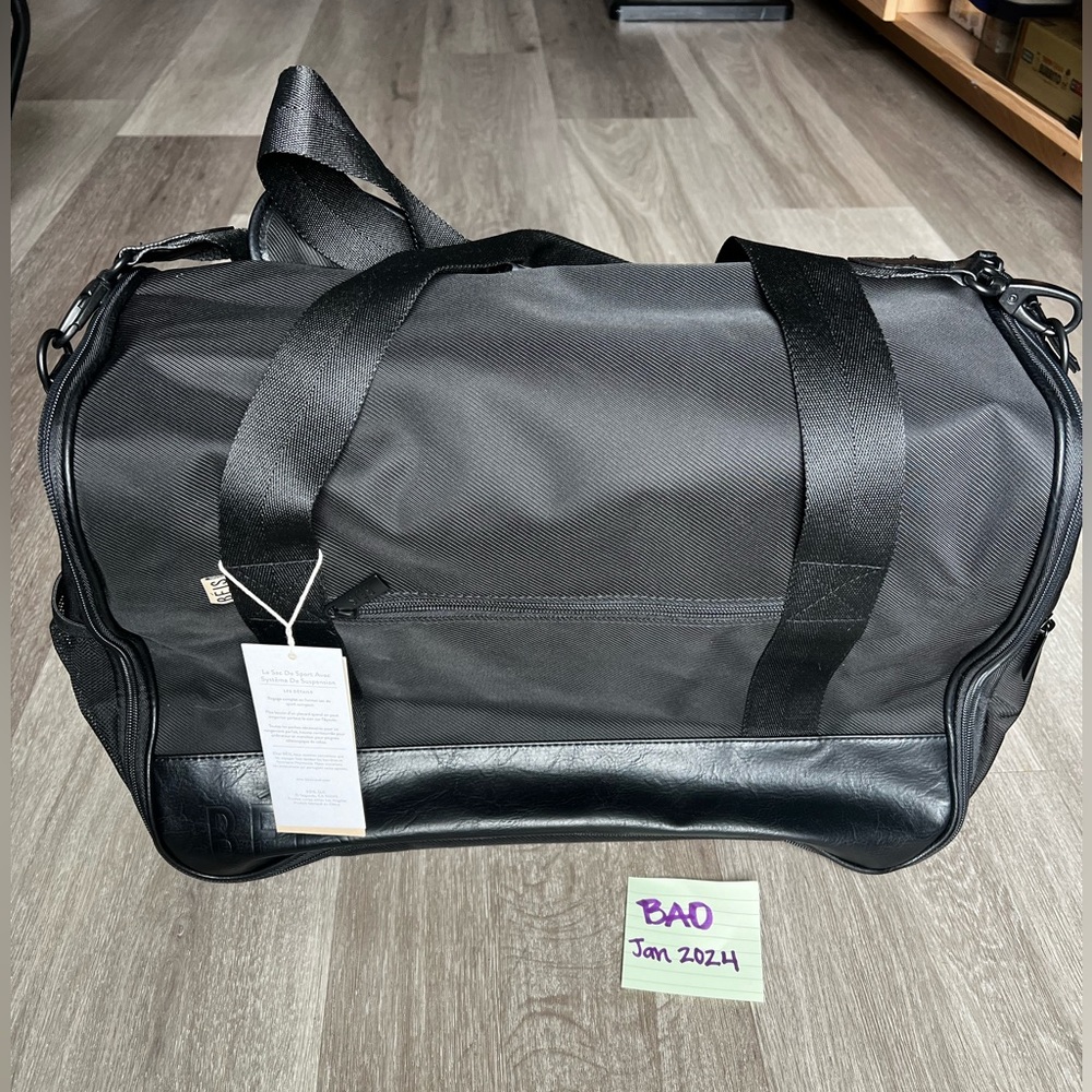 Beis Hanging Duffle in Black